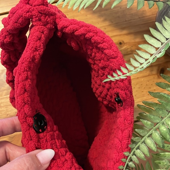 Handmade Crochet Purse, Heart-shaped Beautiful Condition - Picture 6 of 8